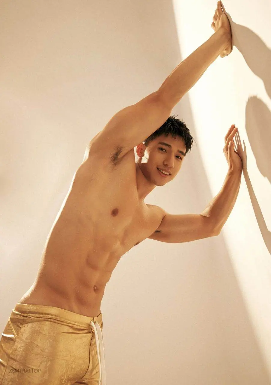 หนุ่มหล่อขึ้นปก 1180.6
