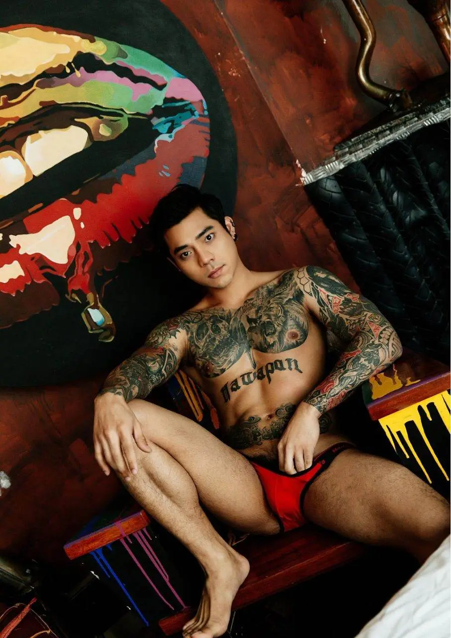 หนุ่มหล่อขึ้นปก 1186.6