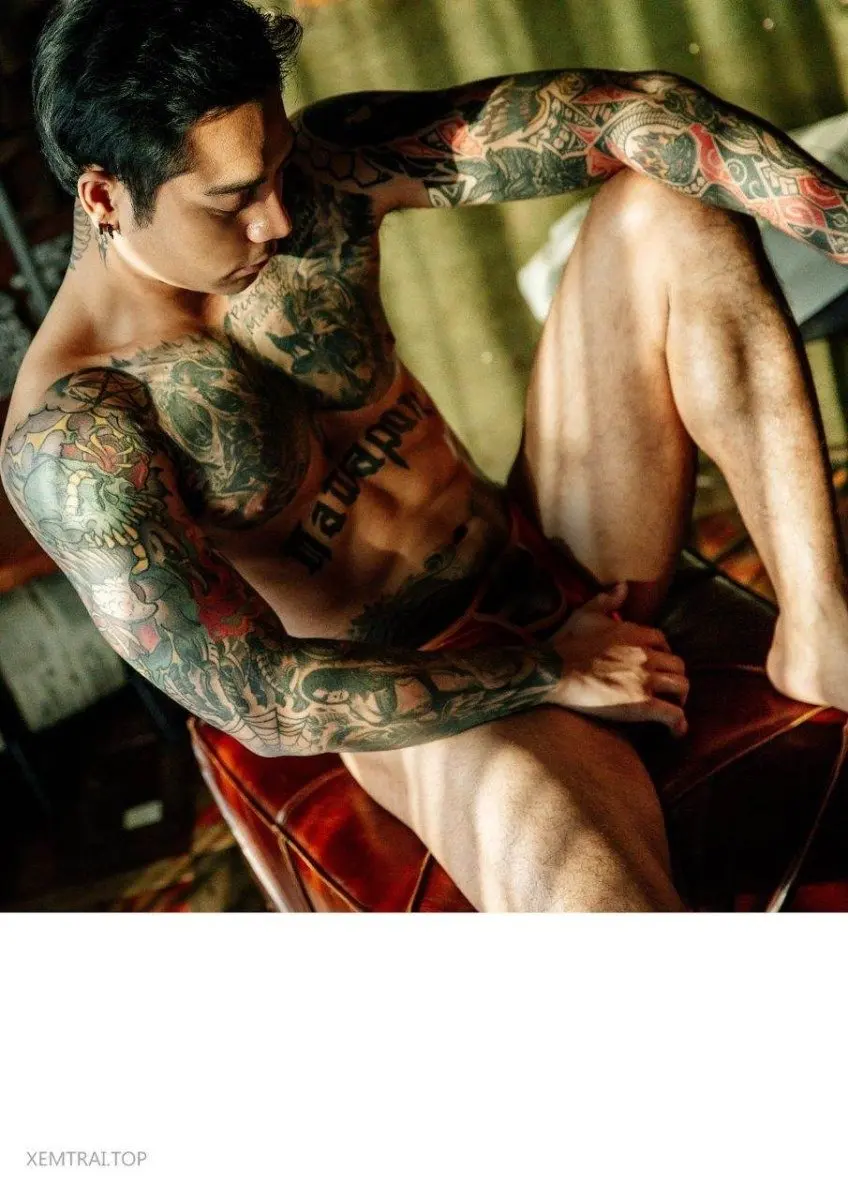 หนุ่มหล่อขึ้นปก 1186.6