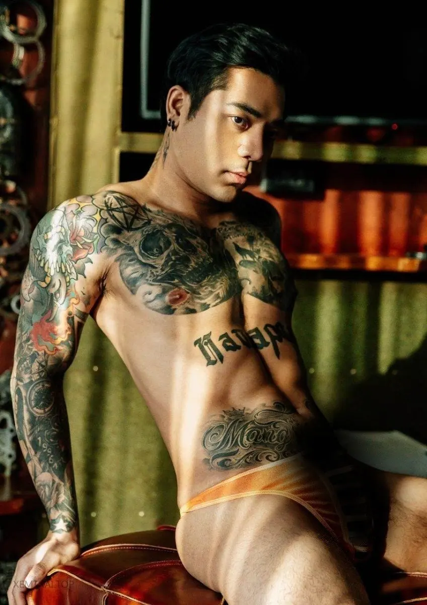 หนุ่มหล่อขึ้นปก 1186.6