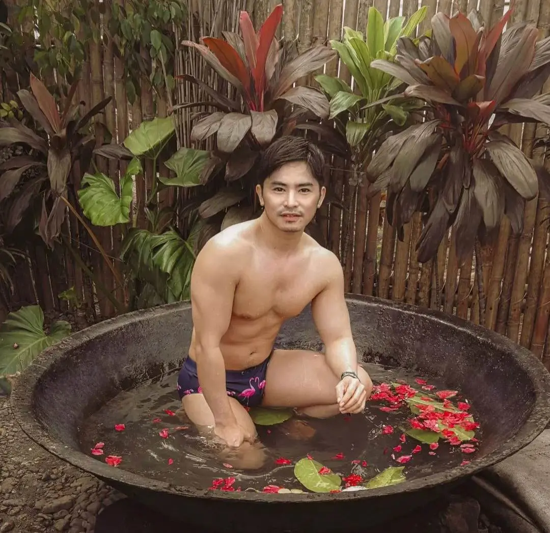 ชวนหนุ่ม..ลงอ่าง