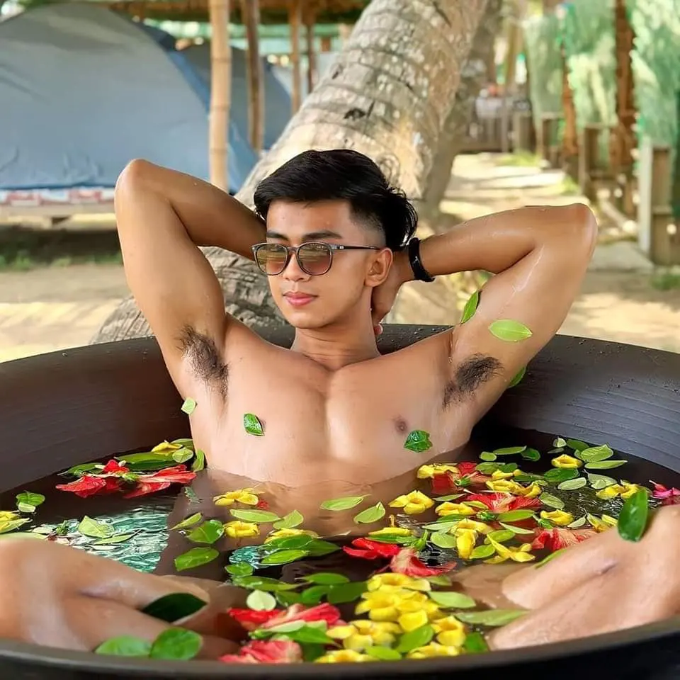 ชวนหนุ่ม..ลงอ่าง