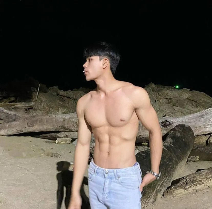 ถอดโชว์เรือนร่าง 2844