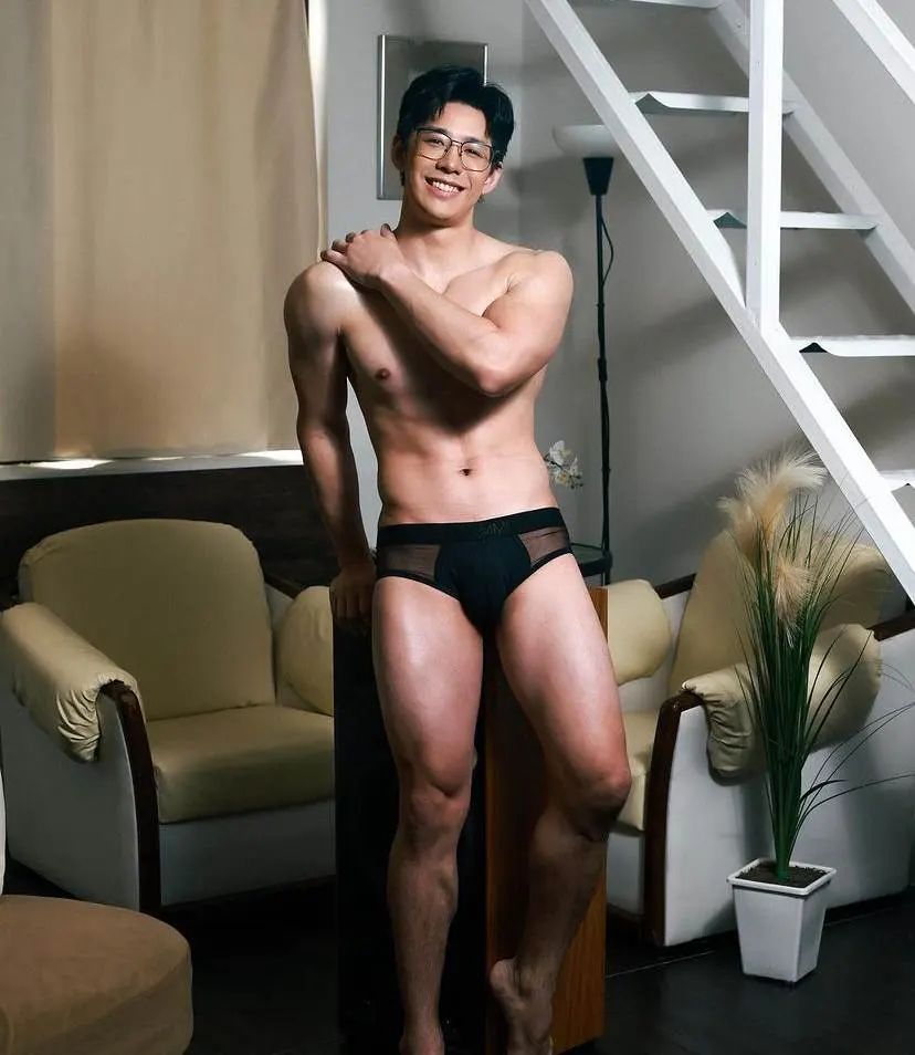 ถอดโชว์เรือนร่าง 2846