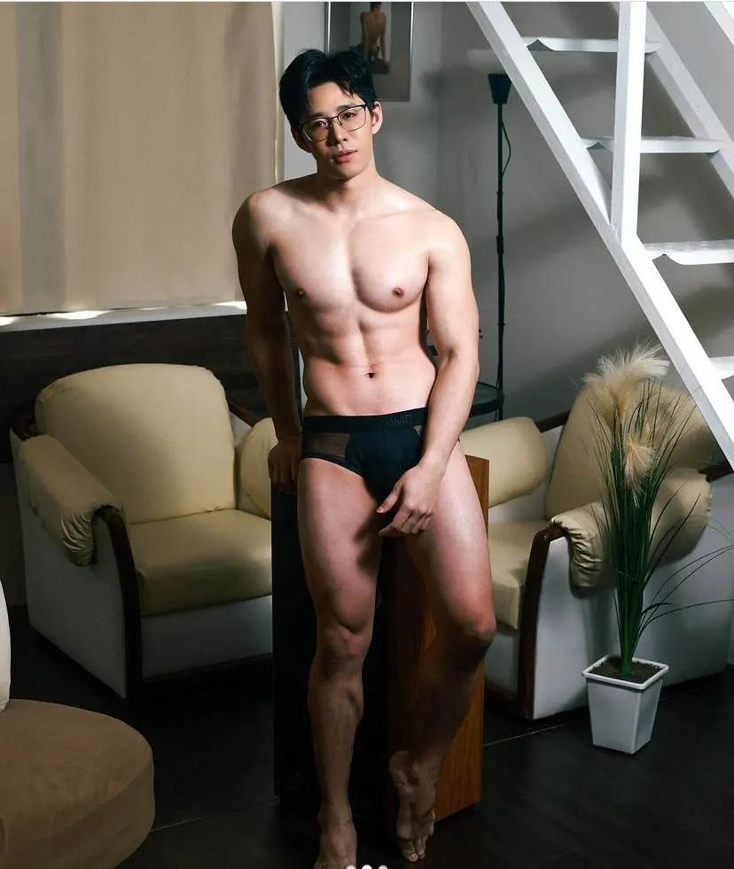 ถอดโชว์เรือนร่าง 2846