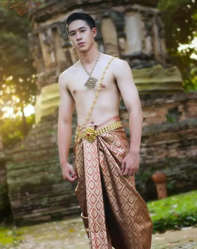 ถอดโชว์เรือนร่าง 2848