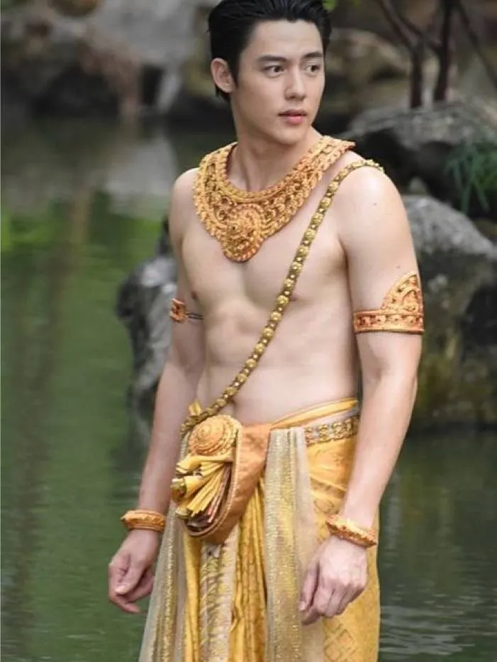 ถอดโชว์เรือนร่าง 2848