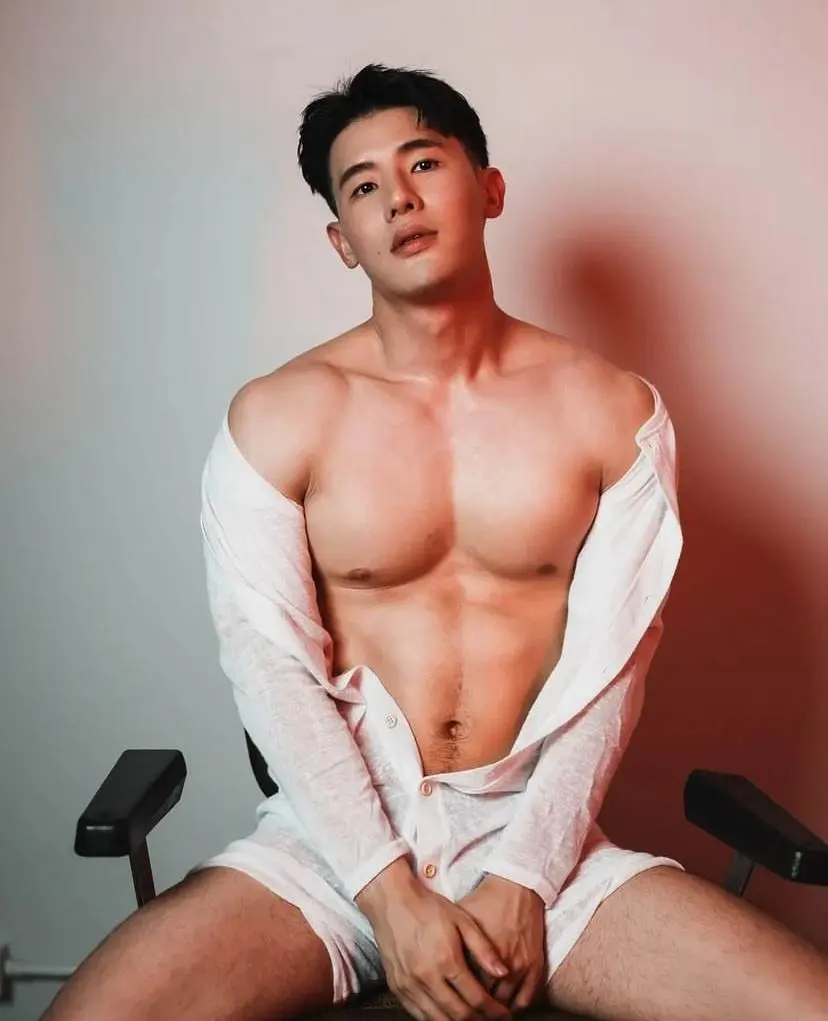 ถอดโชว์เรือนร่าง 2851