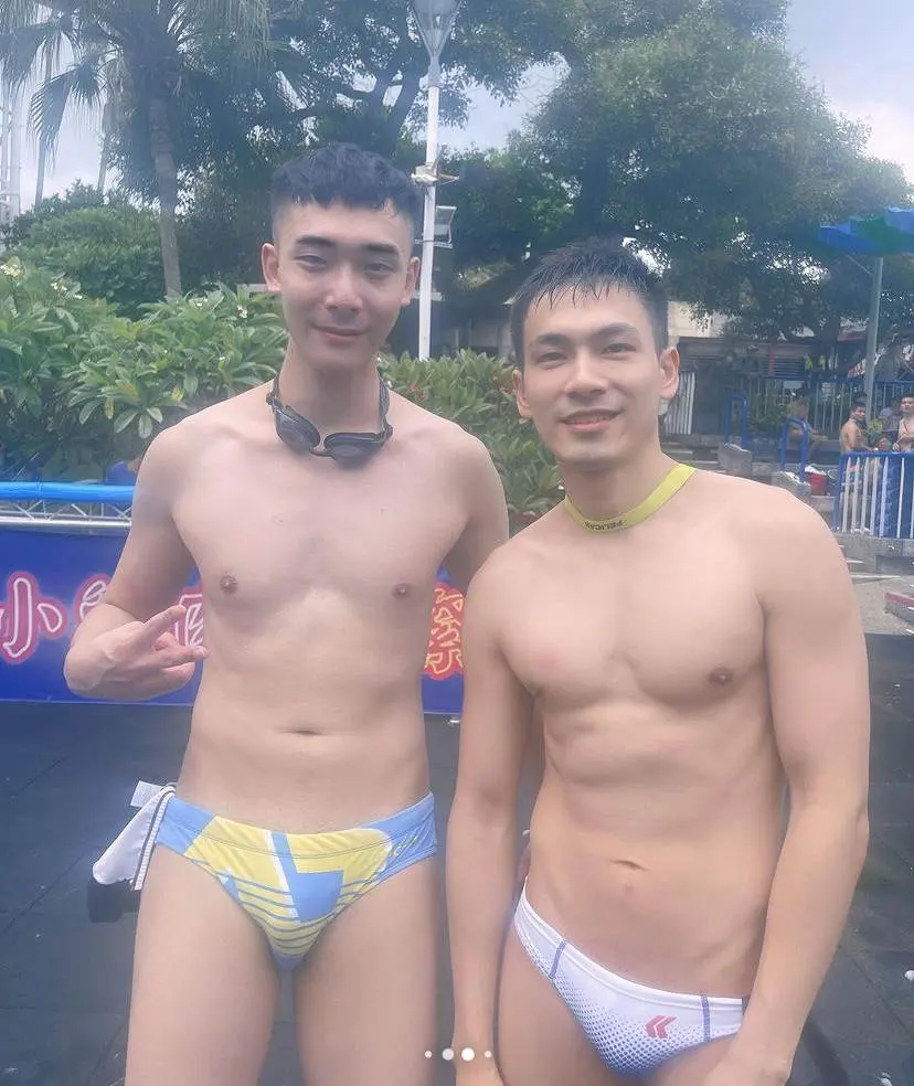 ถอดโชว์เรือนร่าง 2852