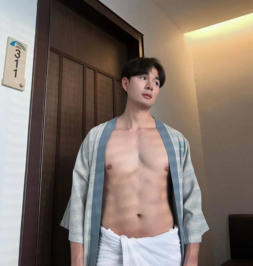 ถอดโชว์เรือนร่าง 2852