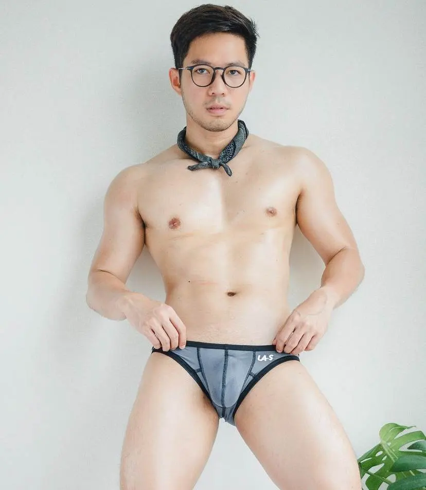 ถอดโชว์เรือนร่าง 2852