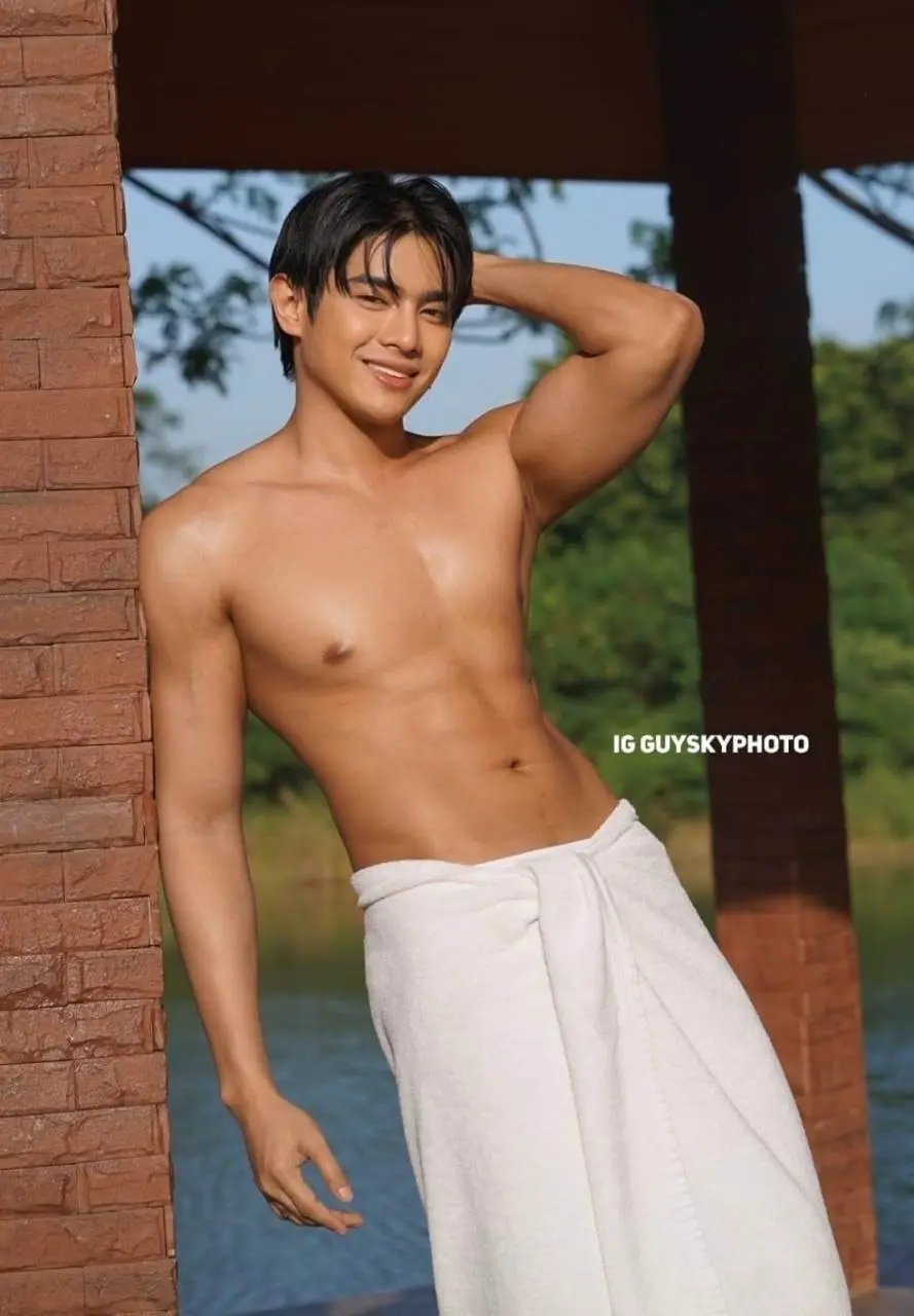 ถอดโชว์เรือนร่าง 2852