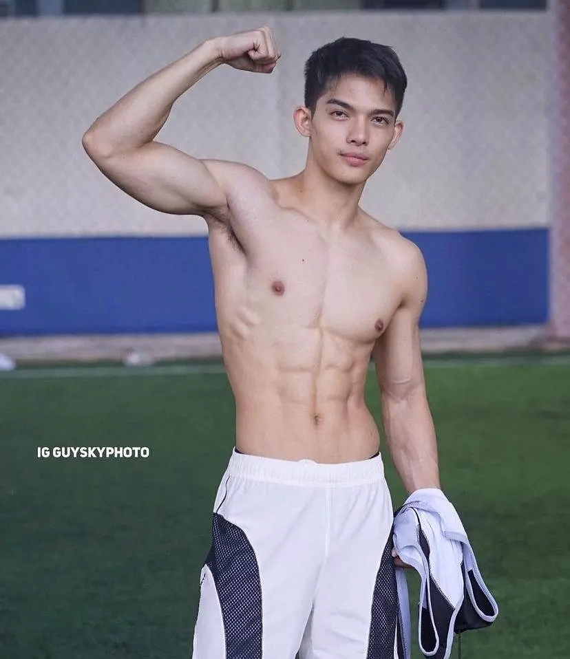 ถอดโชว์เรือนร่าง 2852