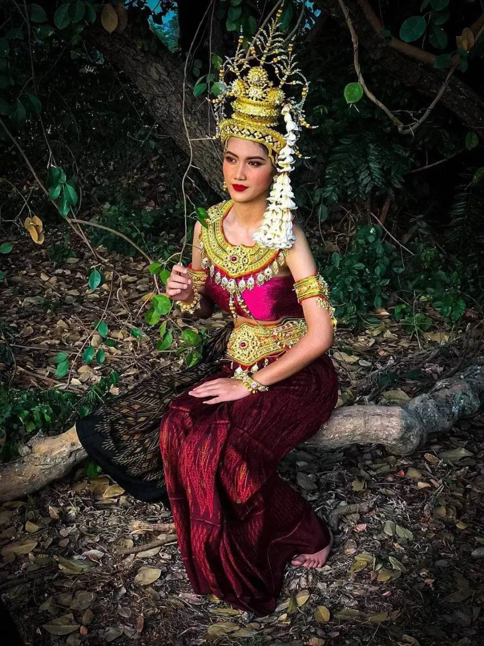 THAILAND 🇹🇭 | Thai Apsara Crown