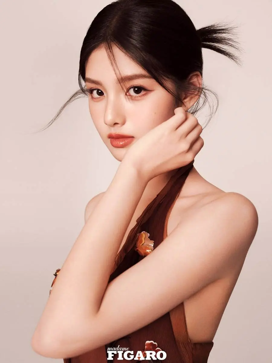 Ai Mi @ madame FIGARO China December 2023