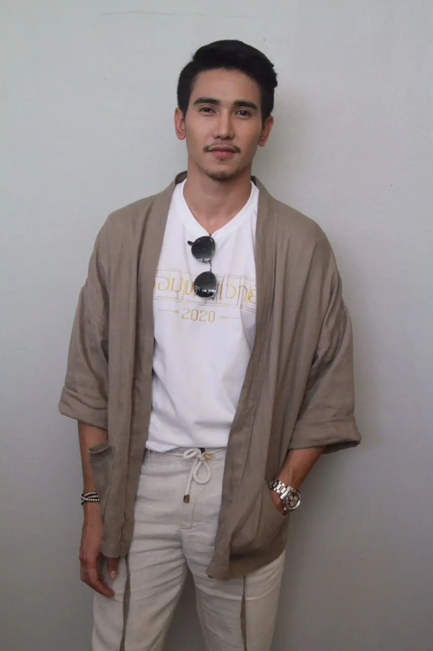 ไม่ถอดยังน่ากอดขนาดนี้