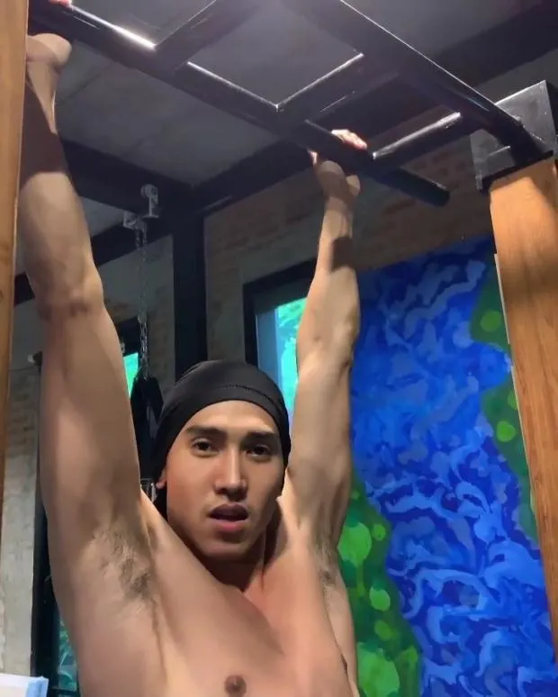 อกแน่นๆ #ทำแน่นอก