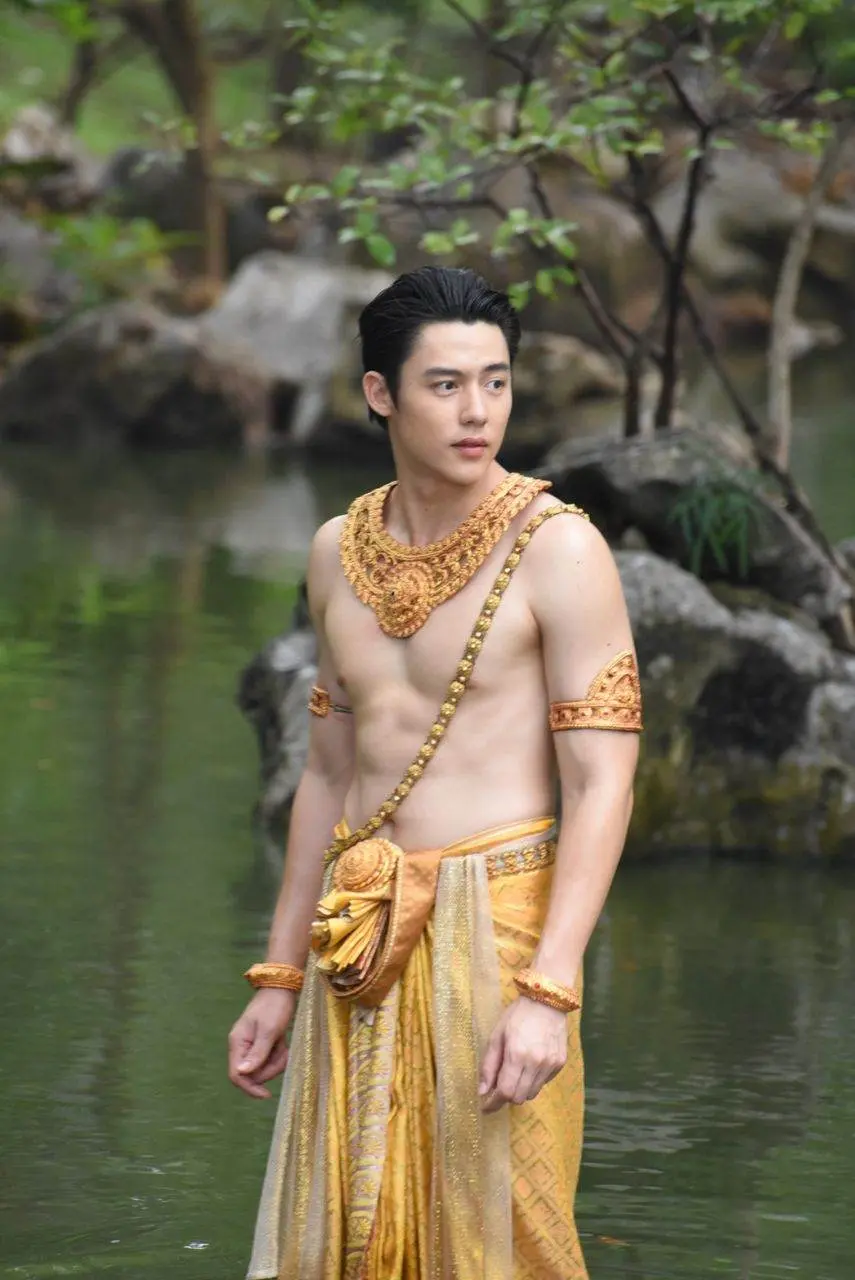 อกแน่นๆ #ทำแน่นอก