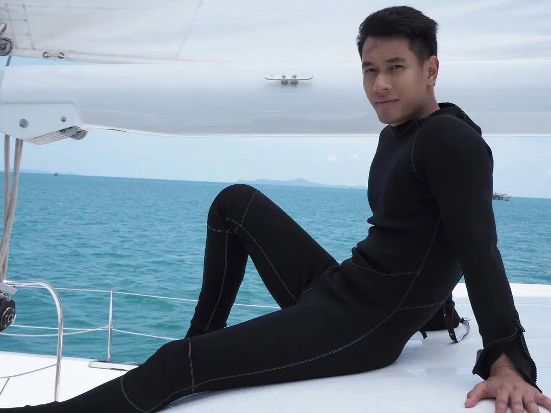 หล่อล่ำไทยๆ