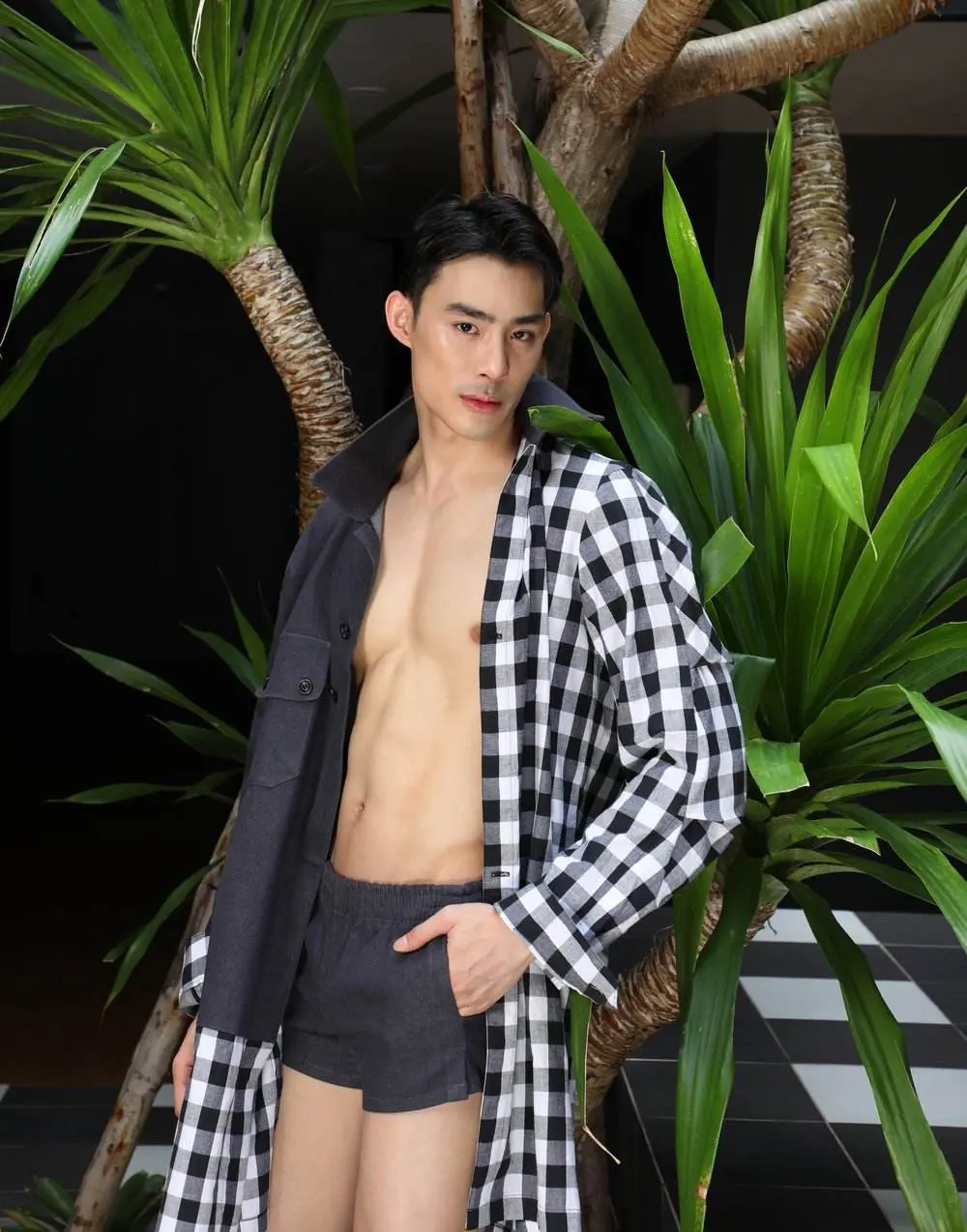หล่อล่ำไทยๆ