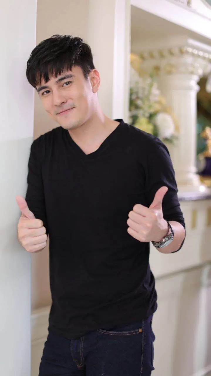 หล่อล่ำไทยๆ