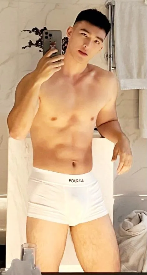 แซ่บซ่อนซี๊ด