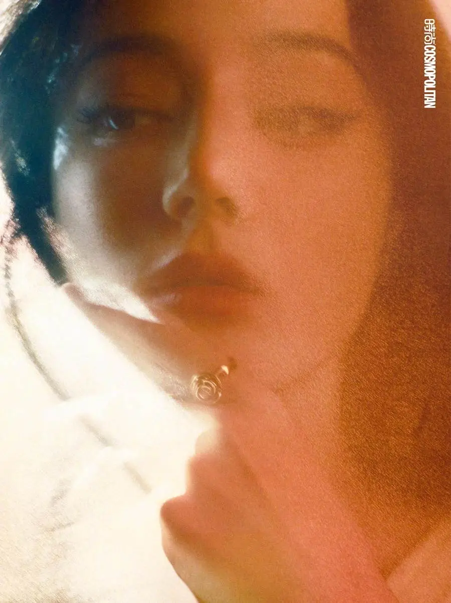 Dilireba @ Cosmopolitan China January 2024