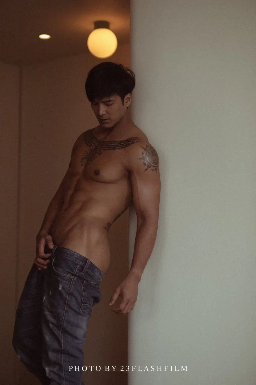 นายแบบไทย Model: Waranyu