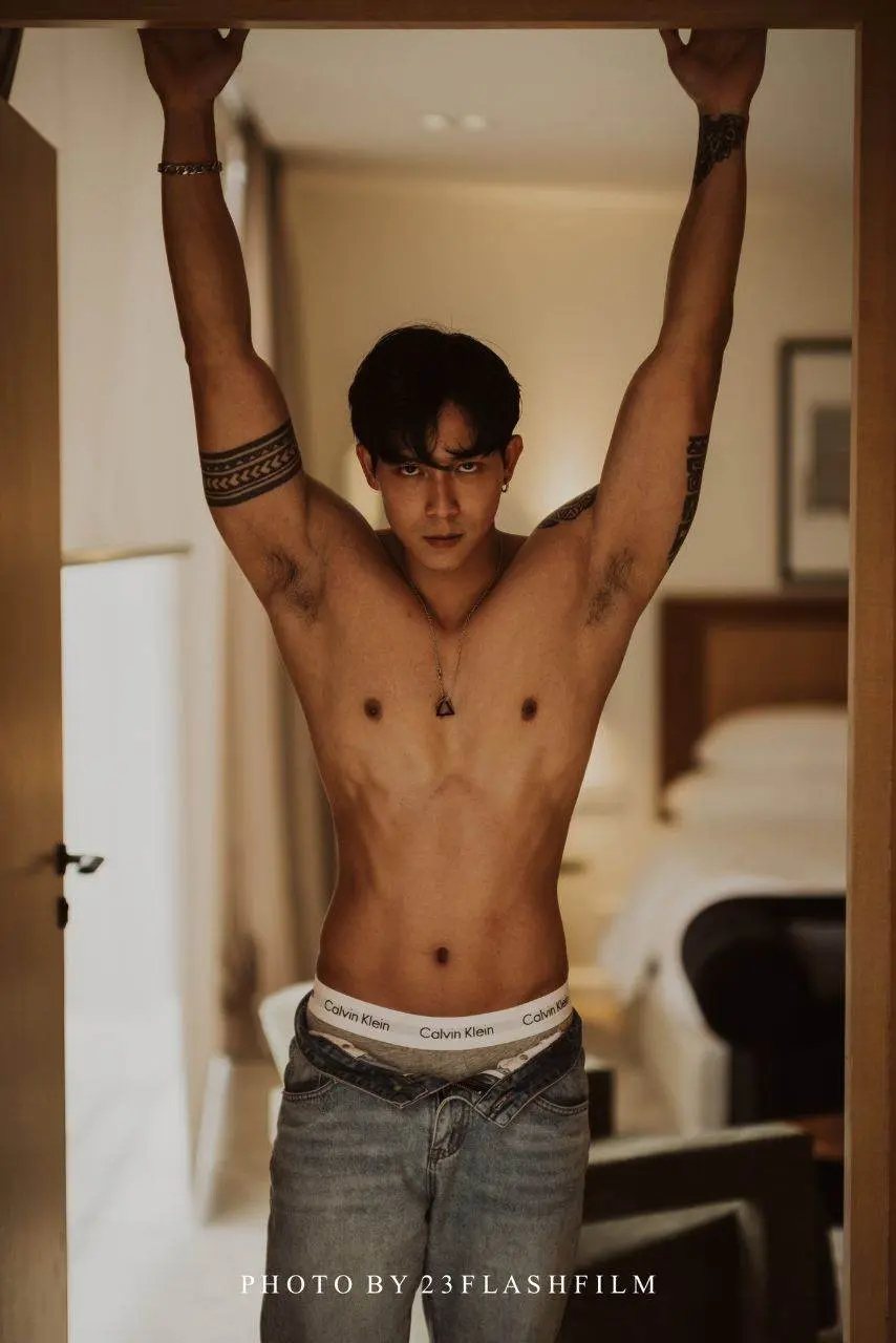 นายแบบไทย Model: Waranyu