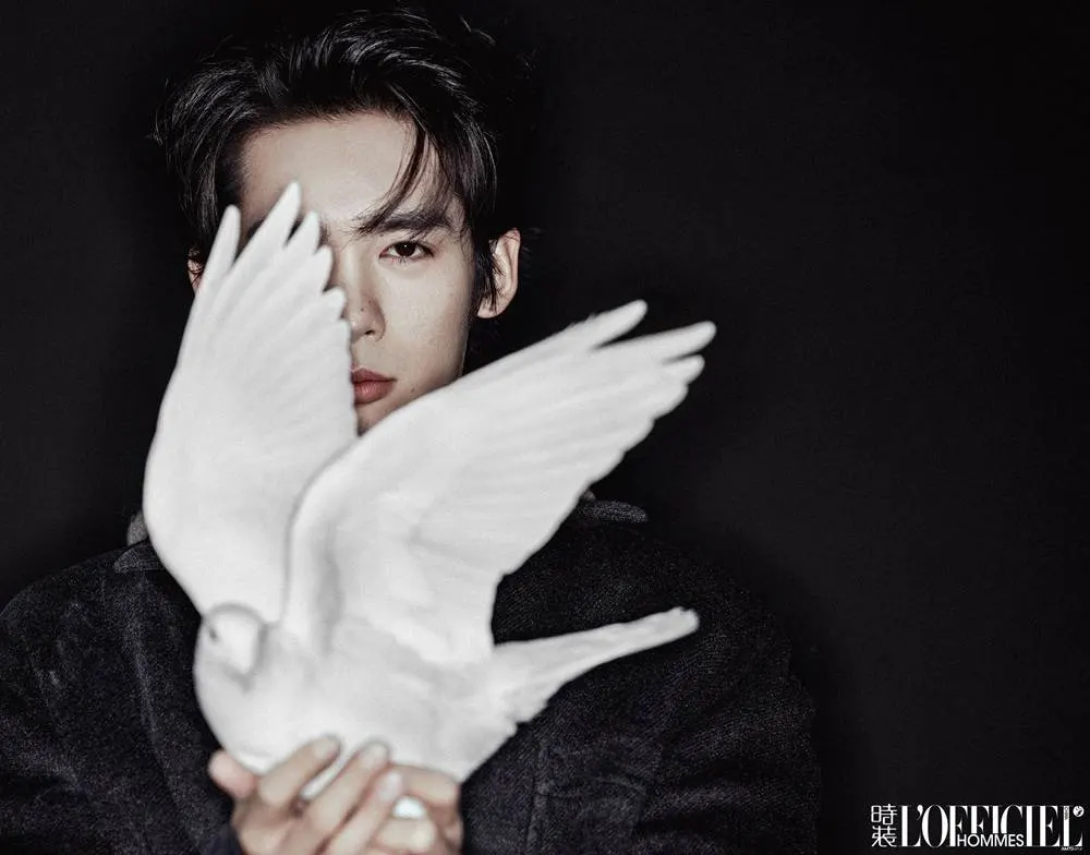 YuShi @ L&rsquo;Officiel Hommes China January 2024