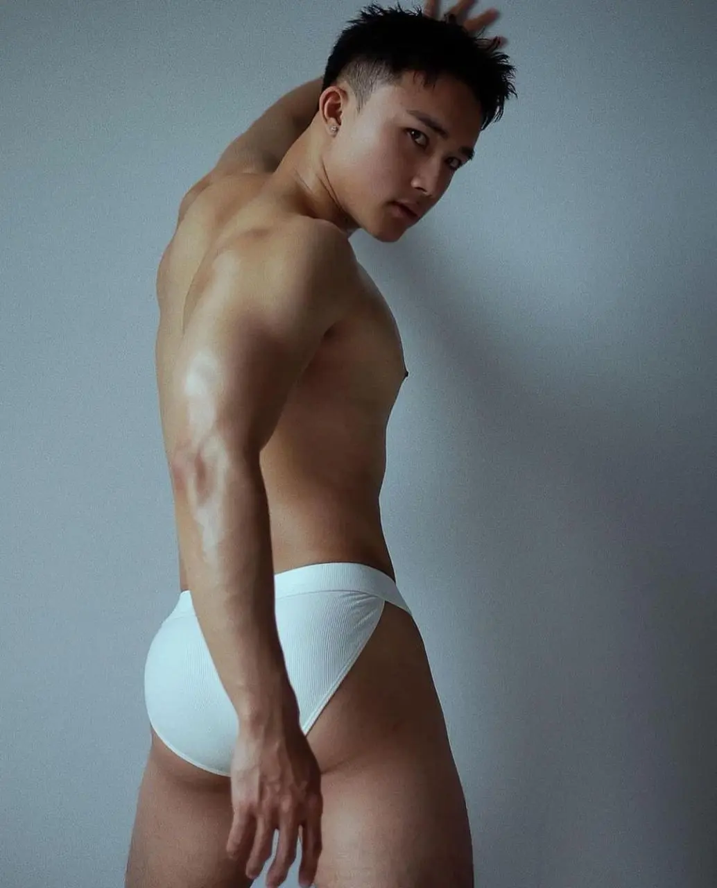 อดใจไม่ไหว