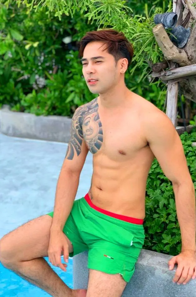 หลงใหล