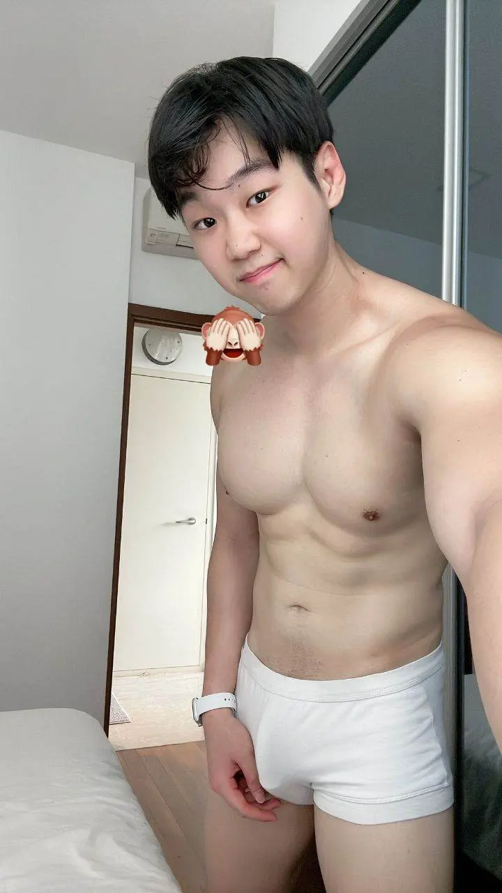 หนุ่มหล่อวัยใส .