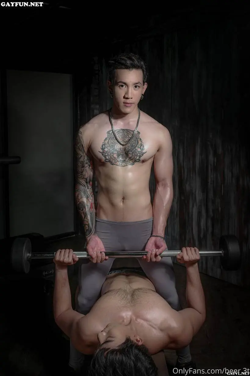 บทเร้นรัก