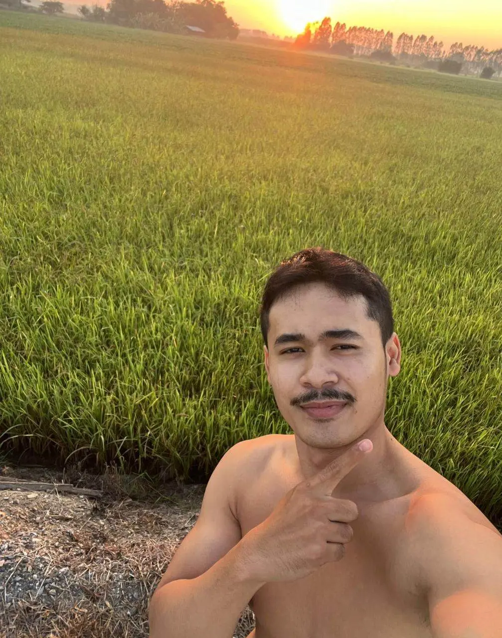 รักบ่าวไทบ้าน