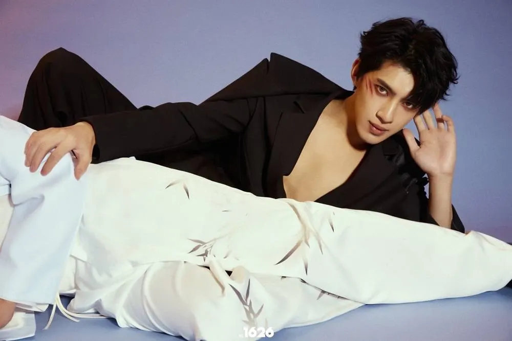 Huang Jingxiang & Yi Shuai @ 1626 Magazine China December 2023