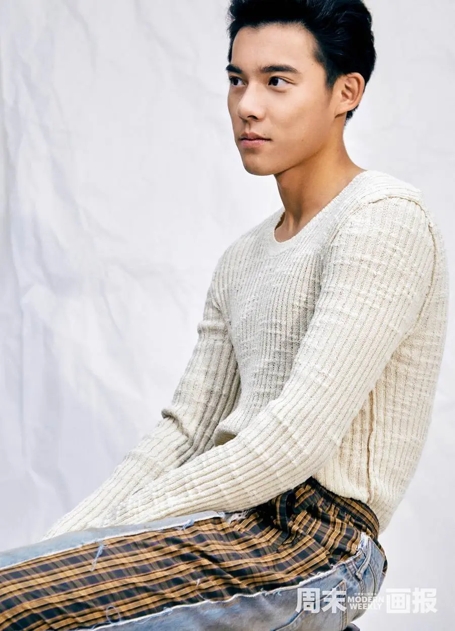 Li Sirong @ Modern Weekly Style China January 2024