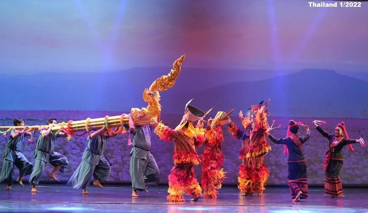 Thai Traditional Shows on the Children Day 2022