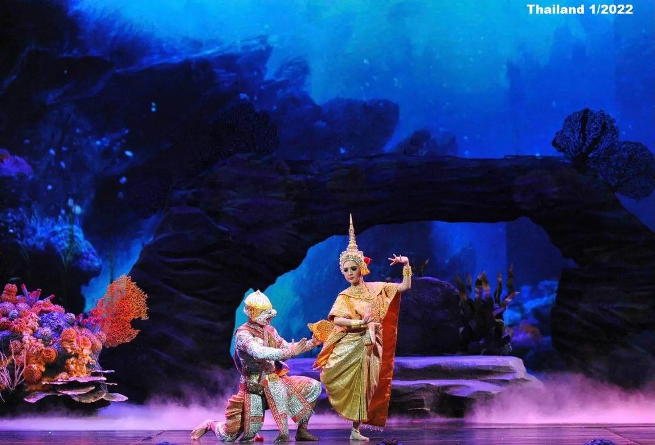 Thai Traditional Shows on the Children Day 2022