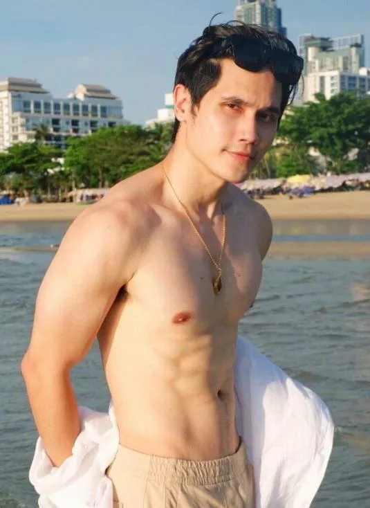 ชั่วคราวสามชั่วโมง