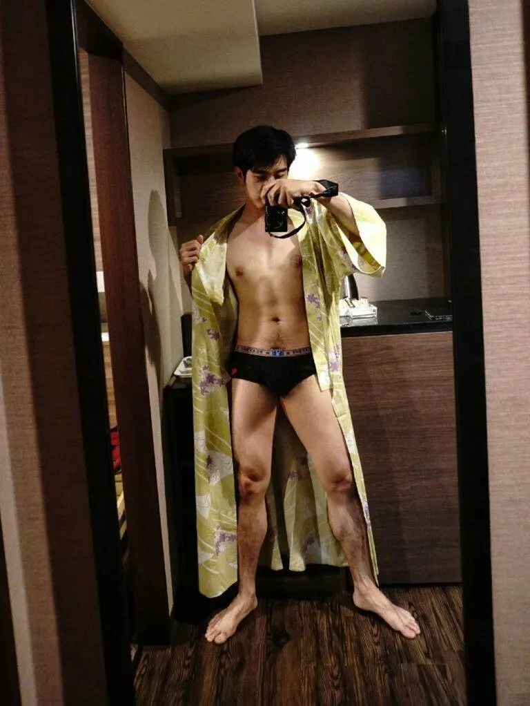ขาสั่น..