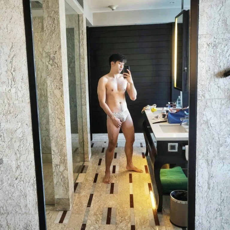ขาสั่น..