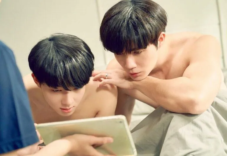 เวลาไม่คอยท่า รีบถอดเสื้อผ้าลุยกาม