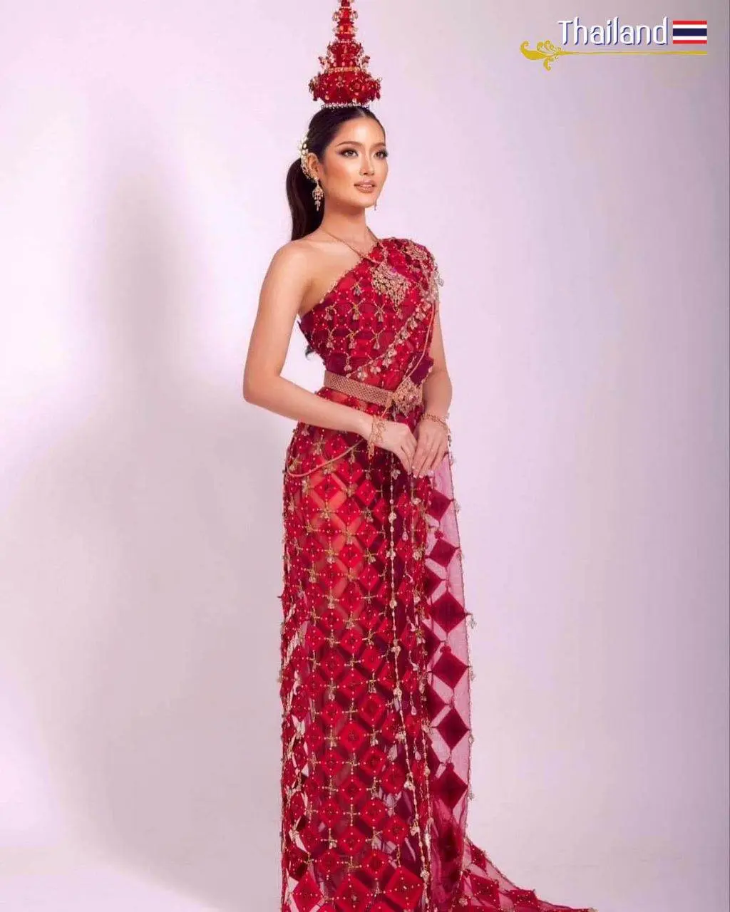 Miss Global Thailand 2023, in a striking Thai costume👍❤️🇹🇭