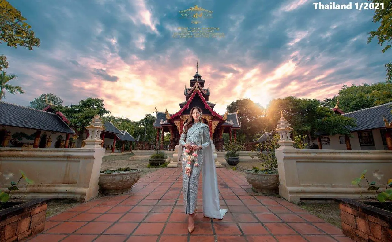 Thai Siwalai National Costume
