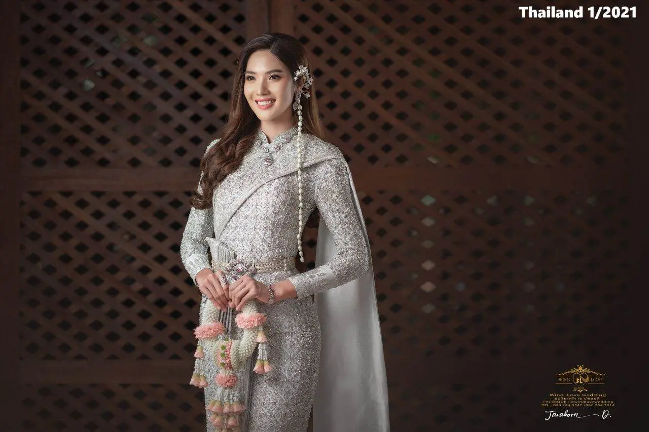 Thai Siwalai National Costume