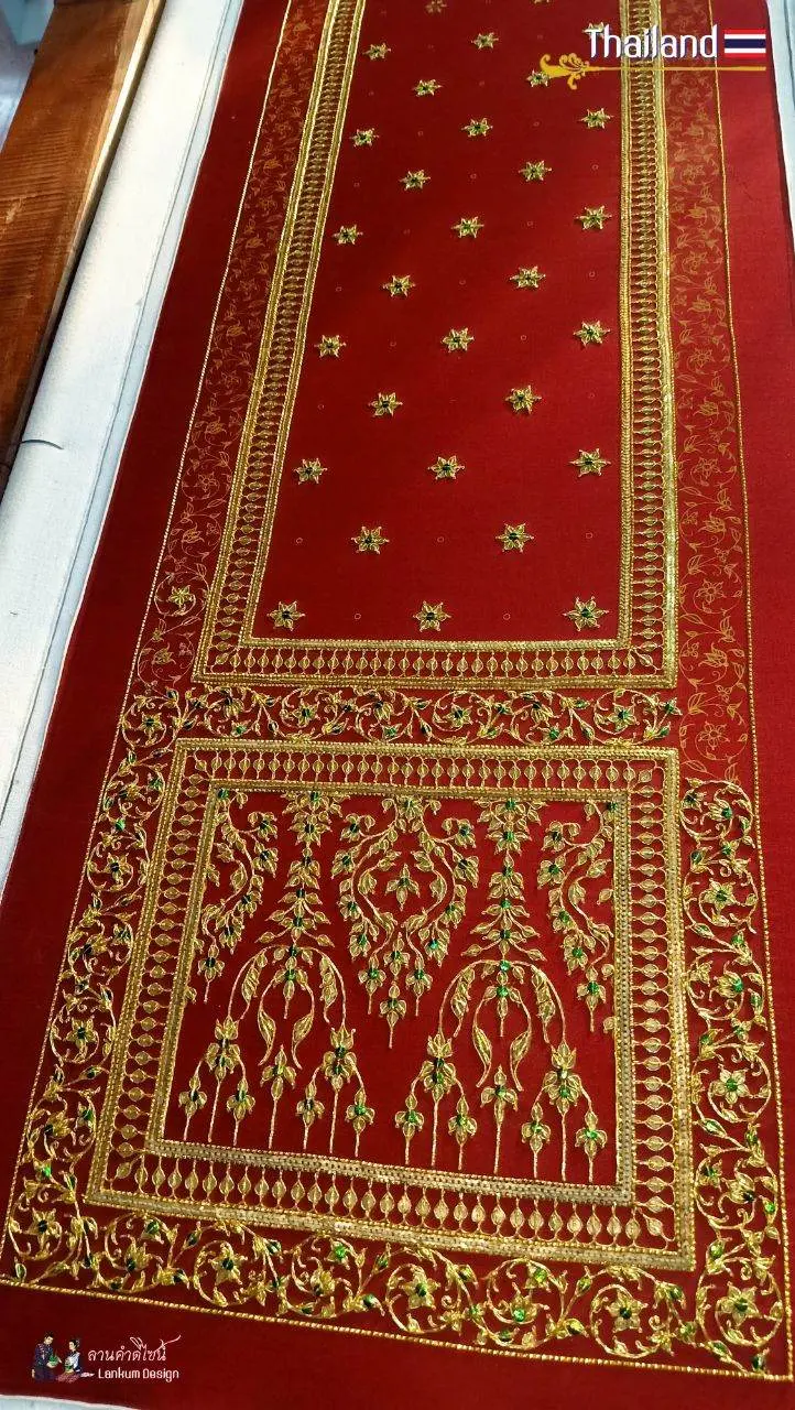 THAILAND 🇹🇭 | Pha Saphak: Ancient Shawl for Thai Wedding Dress
