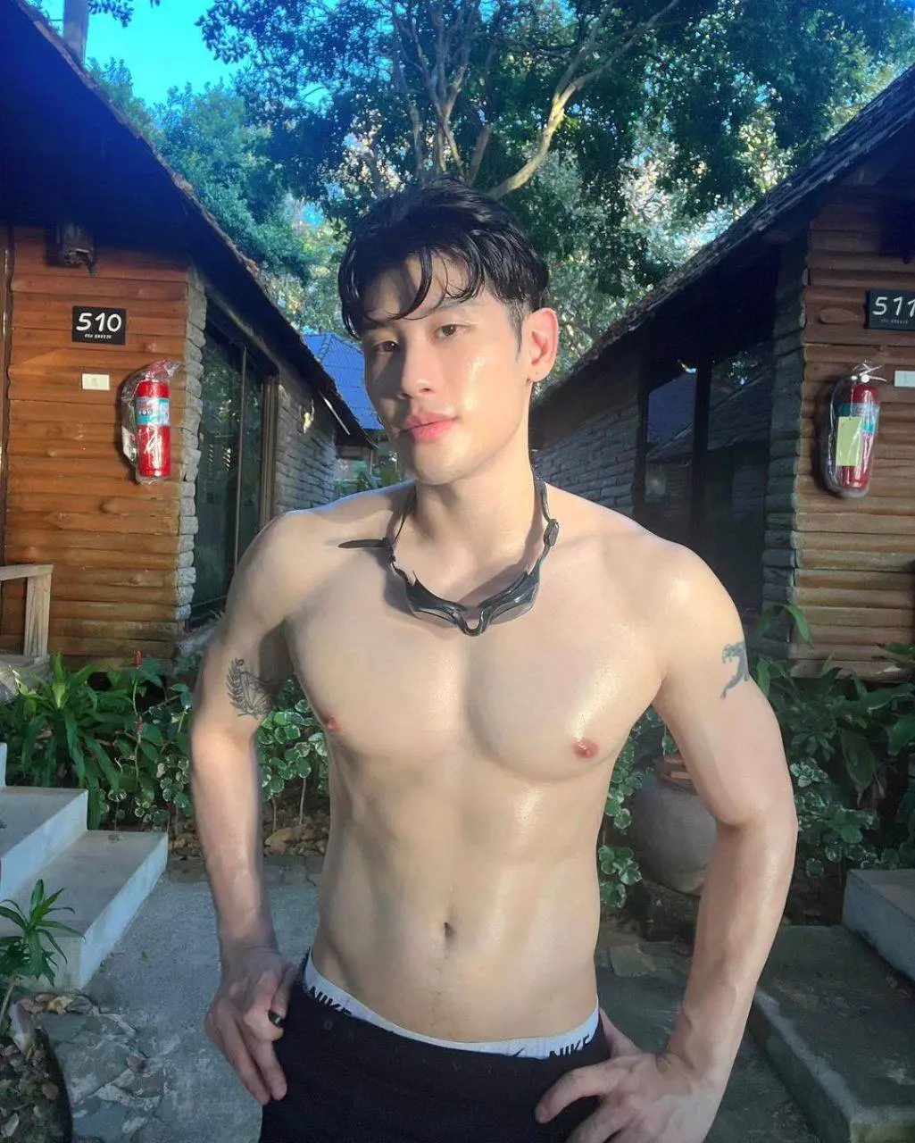 ผู้บ่าวพรีเมี่ยม