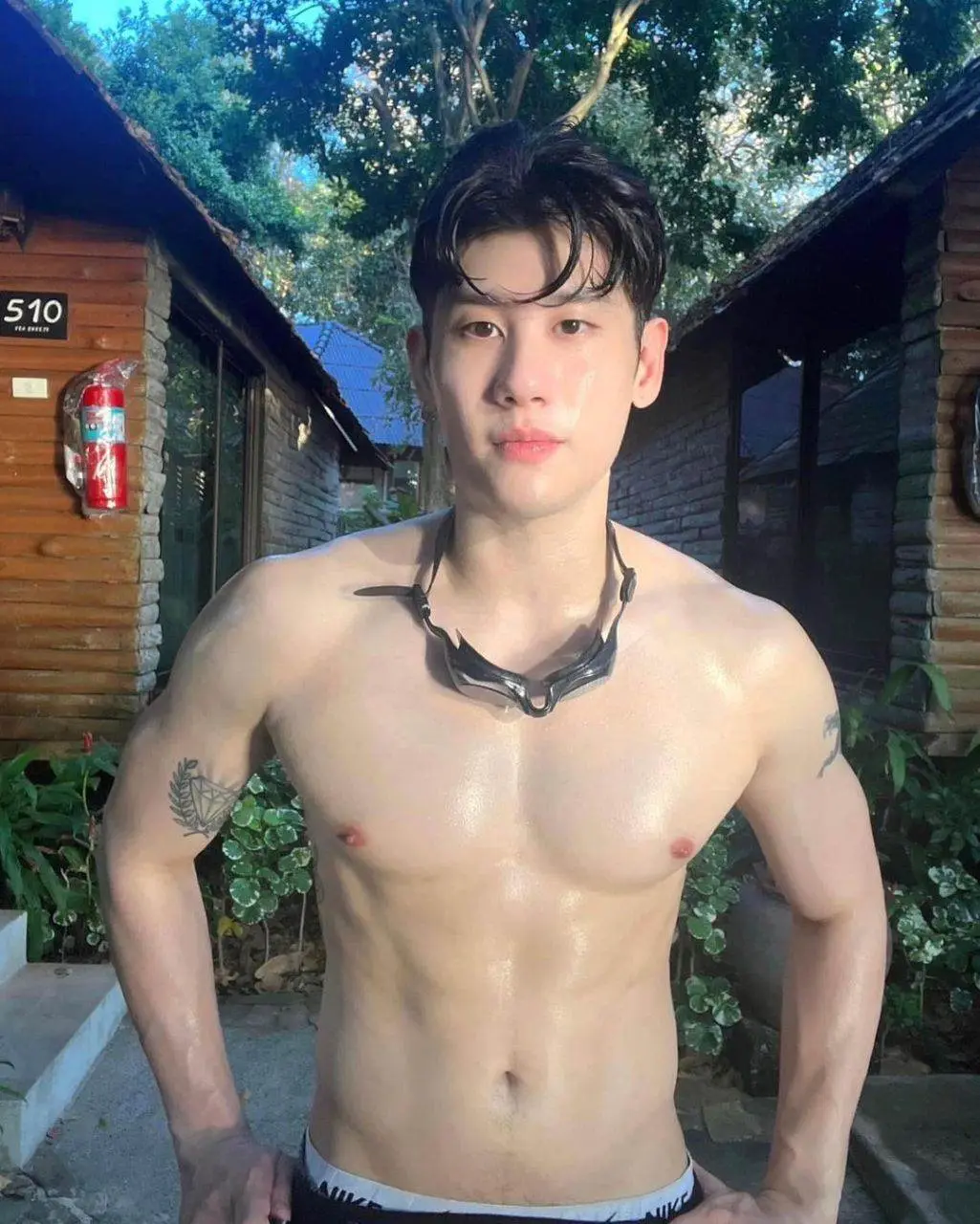 ผู้บ่าวพรีเมี่ยม