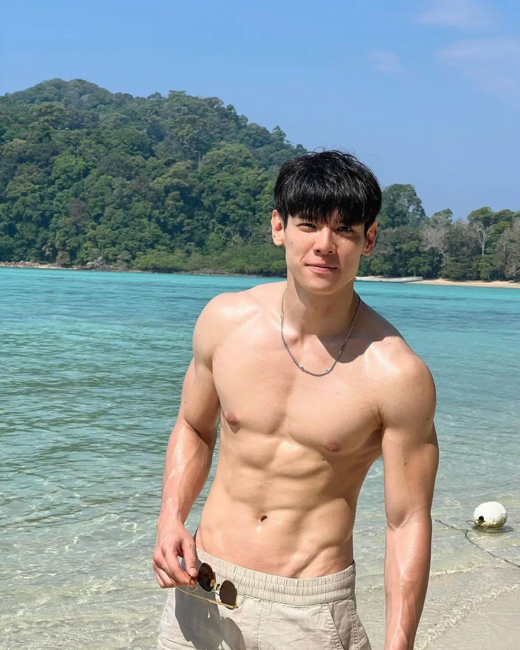 ผัวชื่อจักรินทร์